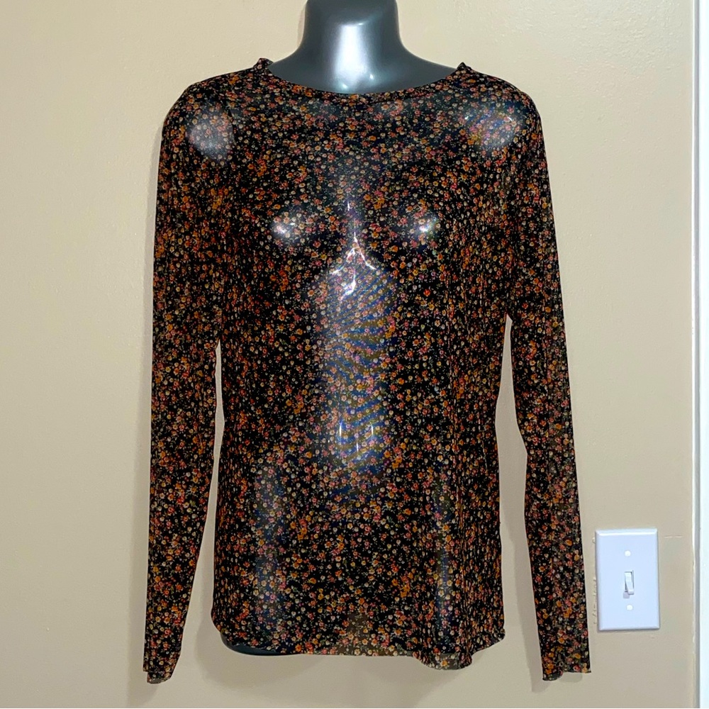 NWOT Sheer Floral Mesh Long-Sleeve Top from The Buckle, size Small